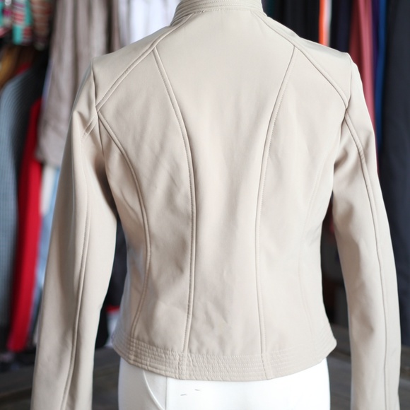 EXPRESS Jacket - Picture 2 of 3